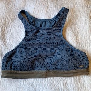 ROXY BIKINI TOP. Size: Large.